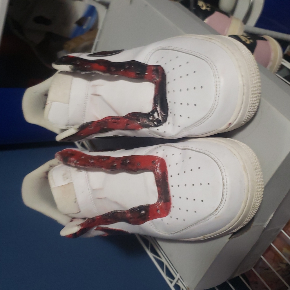 Custom Airforce 1's - Picture 2 of 5